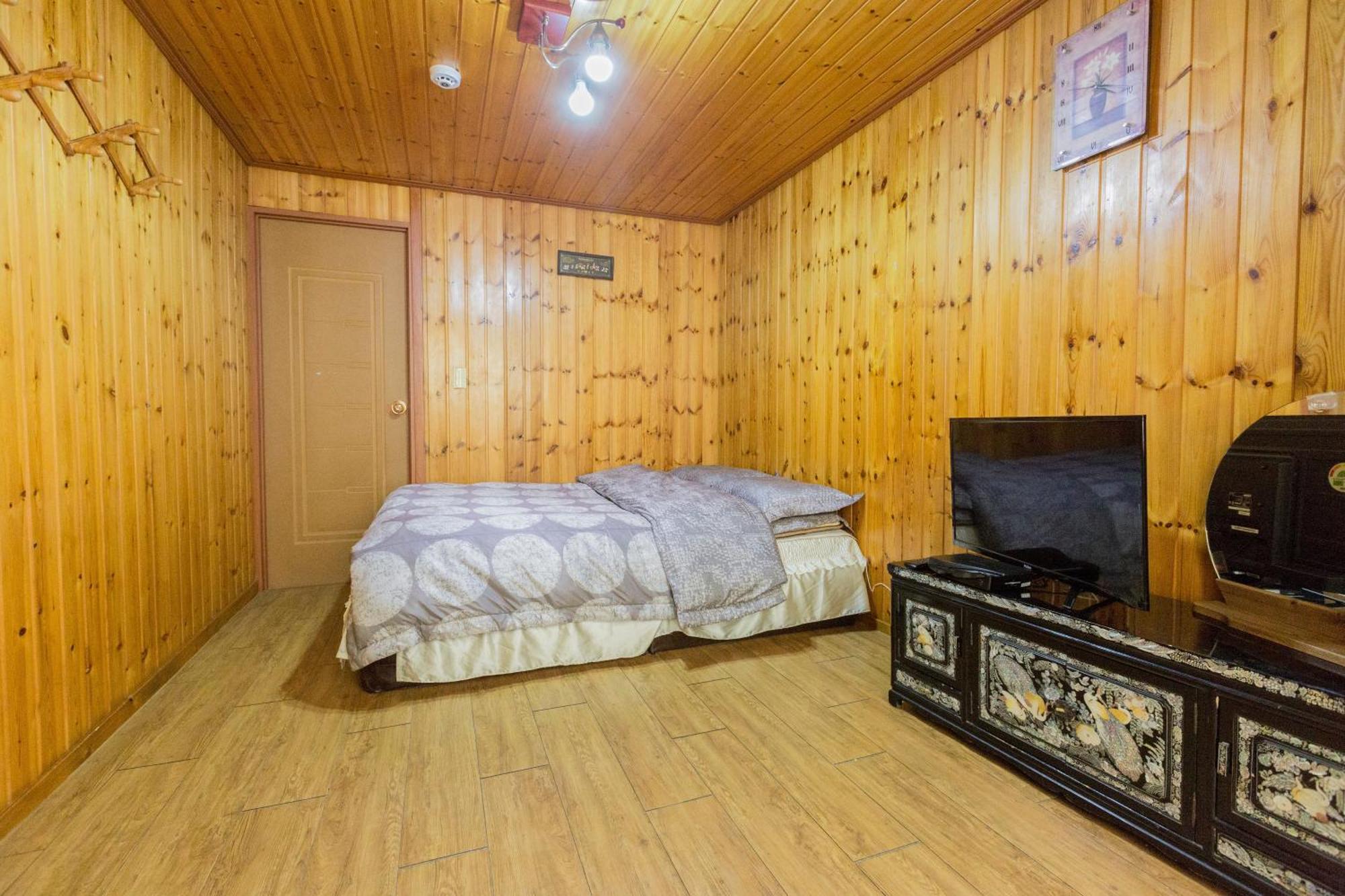 Bongpyeong Moolsori Pension Pyeongchang Room photo